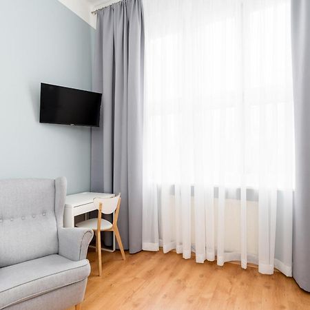 Wawel Apartments - Riverside Castle คราคูฟ ภายนอก รูปภาพ