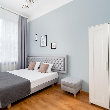 Wawel Apartments - Riverside Castle คราคูฟ ภายนอก รูปภาพ