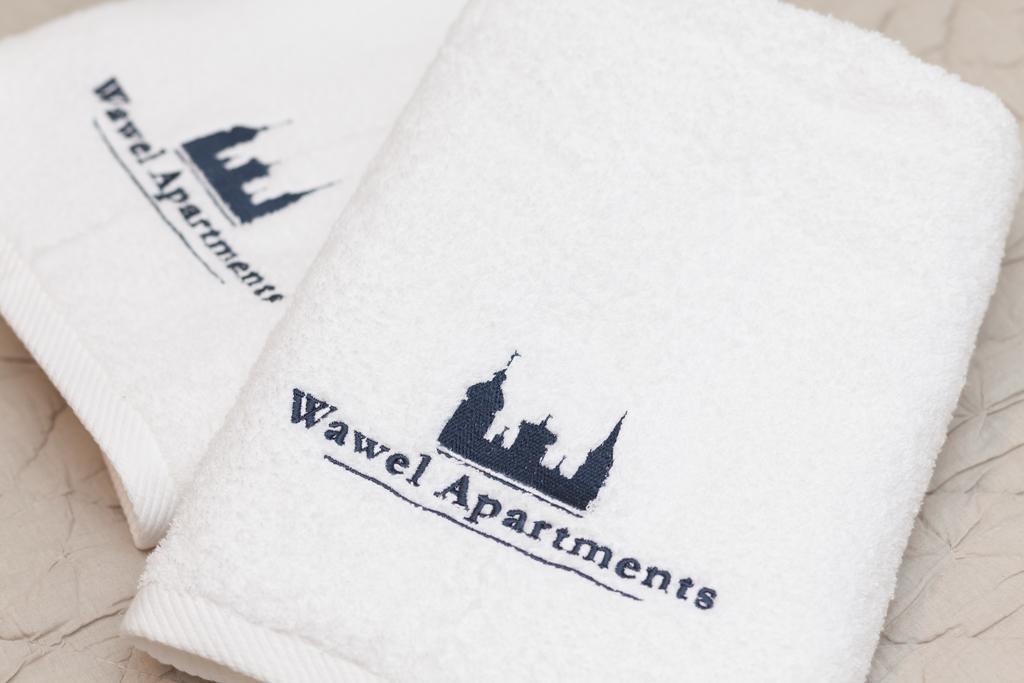 Wawel Apartments - Riverside Castle คราคูฟ ภายนอก รูปภาพ